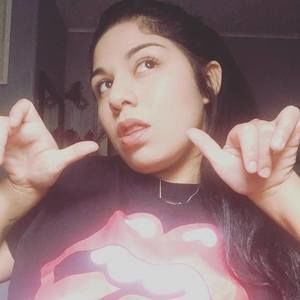 Meet your Posher, Marina